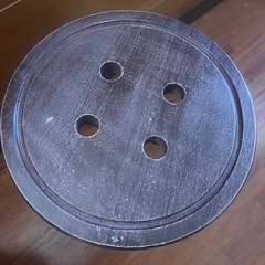 ボタン型の椅子の画像