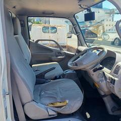乗用車サイズで取り回し楽々、キッチンカーのベース車両にの画像