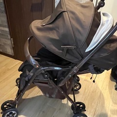 apricaベビーカーの画像