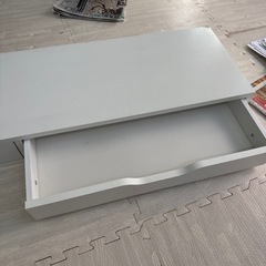 IKEAテレビボードの画像