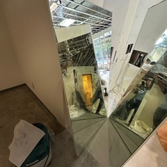 鏡の画像