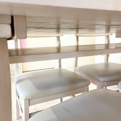 ダイニングテーブルセット　収納付き　
ホワイトウォッシュの画像
