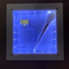 LEDショーケース　好きなものをライトアップできます　20×20×3.5の画像