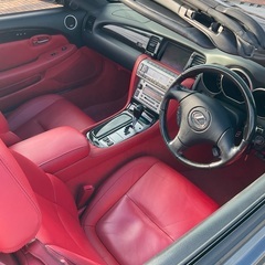 低走行です。流れるデザイン　レクサスオープンカーの画像