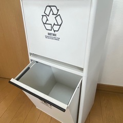 ゴミ箱の画像