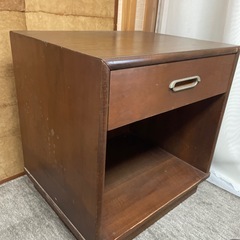 テレビボード　奥行43×幅53×高さ56.5テレビ台　アンティーク家具、ベッドサイドテーブル　引き出し　棚　引き取りに来てくれる方へ！の画像