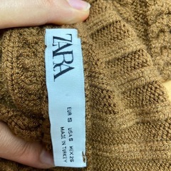 ZARAセーターの画像