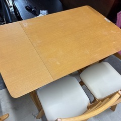 食卓セットの画像