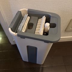 バケツ付きモップの画像