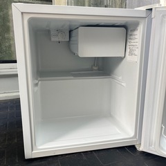2017年製ハイセンス Hisense　1ドア小型冷蔵庫 HR-A42JW 42L 美品の画像