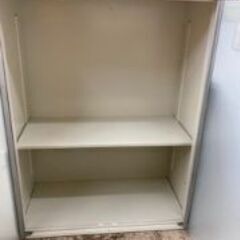 ID:616592　書棚・カギ付き　※天板サビの画像