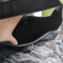 グッチの黒いバッグの画像
