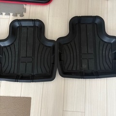 車　フロアマットの画像