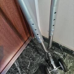 車輪付き草刈りはさみの画像