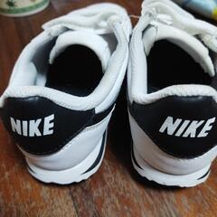 NIKEシューズ18cmの画像
