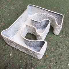 【大阪桃谷】ニューヨーク仕入れヴィンテージEの飾り【倉庫処分で破格でお譲り致します】他も出品していますの画像