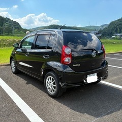 車検残23ヶ月　トヨタ パッソ　ブラック　スノータイヤ付　純正ナビ　格安配送の画像