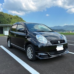 車検残23ヶ月　トヨタ パッソ　ブラック　スノータイヤ付　純正ナビ　格安配送の画像