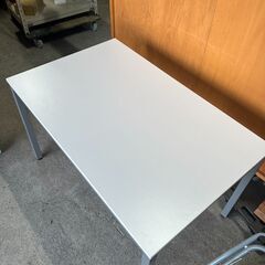 テーブル❕　デスク❕　状態、そこそこ良好❕の画像