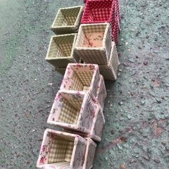 【大阪桃谷】デンマーク仕入れグリーゲイトシャビー小物入れ汚れあり【倉庫処分で破格でお譲り致します】他も出品しています の画像