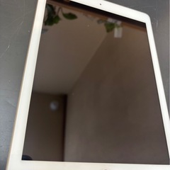 美品 iPad 第5世代 128GB ゴールド Wi-Fiモデル 箱付き 動作良好 Apple iPadの画像