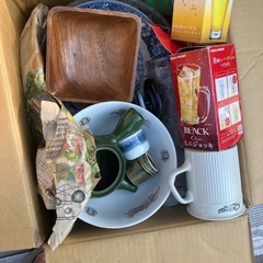 食器 大量 ダンボール5箱分 まとめ売り まとめて引き取れる方 の画像