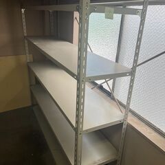 スチールラックの画像