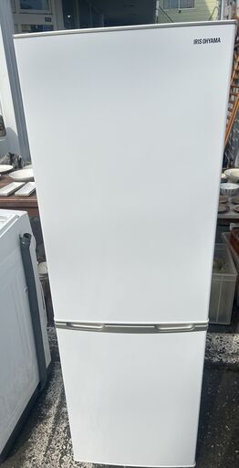 苫小牧発 IRIS OHYAMA / アイリス オーヤマ ノンフロン冷凍冷蔵庫 IRSE-H16A-W スリムタイプ