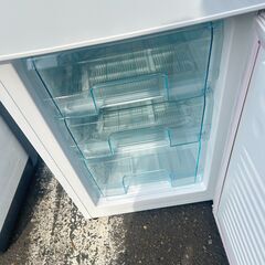 苫小牧発 IRIS OHYAMA / アイリス オーヤマ ノンフロン冷凍冷蔵庫 IRSE-H16A-W スリムタイプの画像