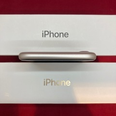 iPhoneSE3 64GB SIMフリーの画像