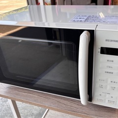 【アイリスオーヤマお揃い3点セット】  高年式 洗濯機・冷蔵庫・電子レンジ（ラックなし） 🚚【配達可能・保証付き】の画像