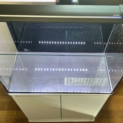 コトブキ60センチ水槽　台付き　ニッソーLEDライト付きの画像