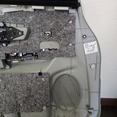 トヨタ ZVW41 40 プリウスα 前期 フロント 右 ドアの画像