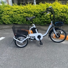 電動三輪自転車の画像