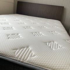 【7月30日まで限定】国産マットレス＋ベッドフレーム セミダブル ROOM RECIPE JMX-106＋ ウチムラ家具にて購入の画像
