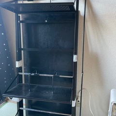 ガラス天板のデスクの画像