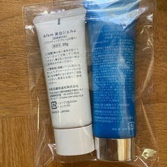 美白ジェルクリーム2本の画像