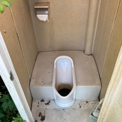 仮設トイレ
の画像