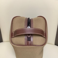 バック、ハンティングワールドの画像