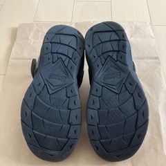 新品未使用 outdoor サンダル　緑　黒　20cm の画像