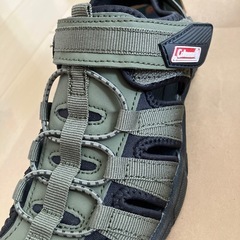 新品未使用 outdoor サンダル　緑　黒　20cm の画像