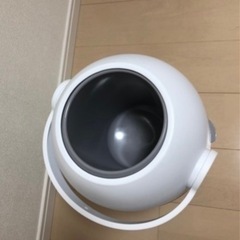 Pigeon suteru オムツ処理ポットの画像