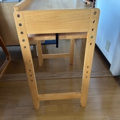 パソコンデスクの画像