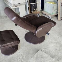 ニトリ　メッシュ布張り１人掛けリクライニングチェア　オットマン付き『中古美品』の画像