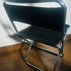 配達可能　折りたたみイスの画像