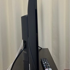 TCL 32型 ハイビジョン スマートテレビ（テレビ台付き）の画像