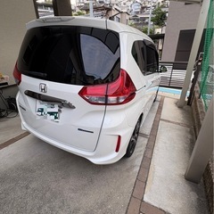 フリードハイブリッド　EX 最上級グレードの画像