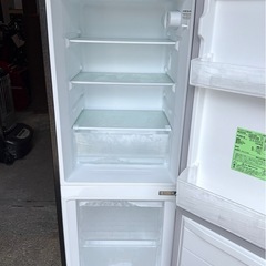 札幌市内配送可 美品 【6ヵ月保証付き】 24年製 アイリスオーヤマ 133L 2ドア冷蔵庫 IRSD-13A-B 右開きの画像