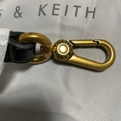 新品CHARLES&KEITH鞄紐ブラックのみの画像