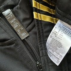 新品☆adidas☆上下セット☆110センチの画像
